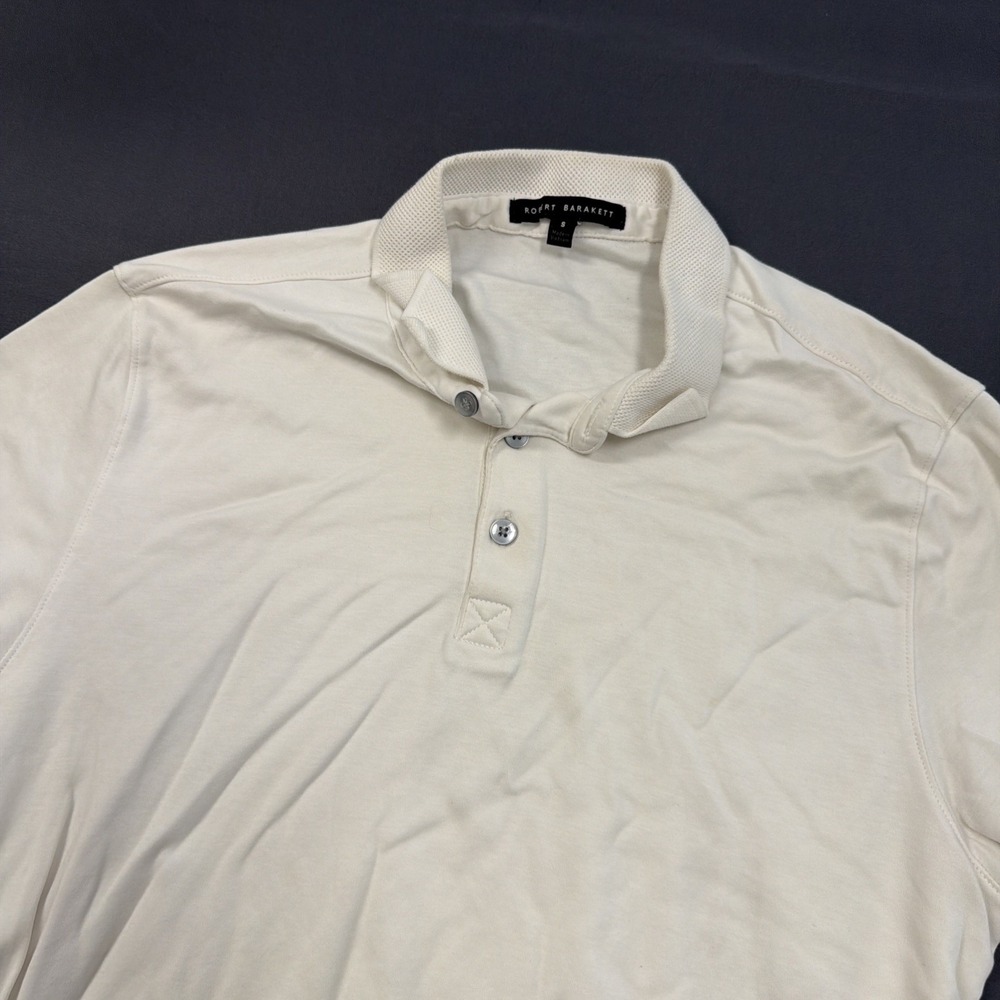 Robert Barakett polo features a textured collar and a two-button placket Size S